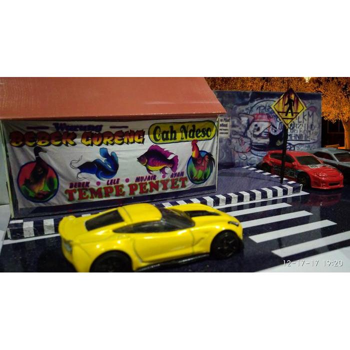 KIDLOFT DIorama Hotwheels Tomica Pecel Lele Scale 1/64