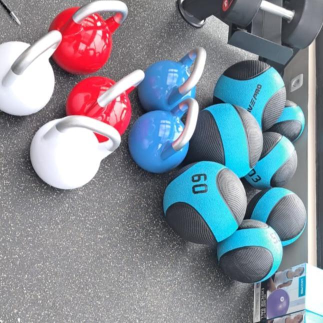 TERLARIS LIVEPRO SOLID MEDICINE BALL - 1kg