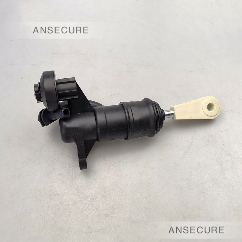 LHD Clutch Master Cylinder For Au A4 B5 A6 C5 Passat B5 Skoda Superb  8E1721401K  8E1721401AG  8E172