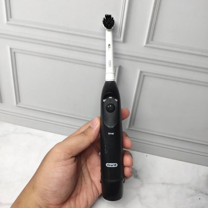 Oral-B Sikat Gigi Elektrik Dewasa