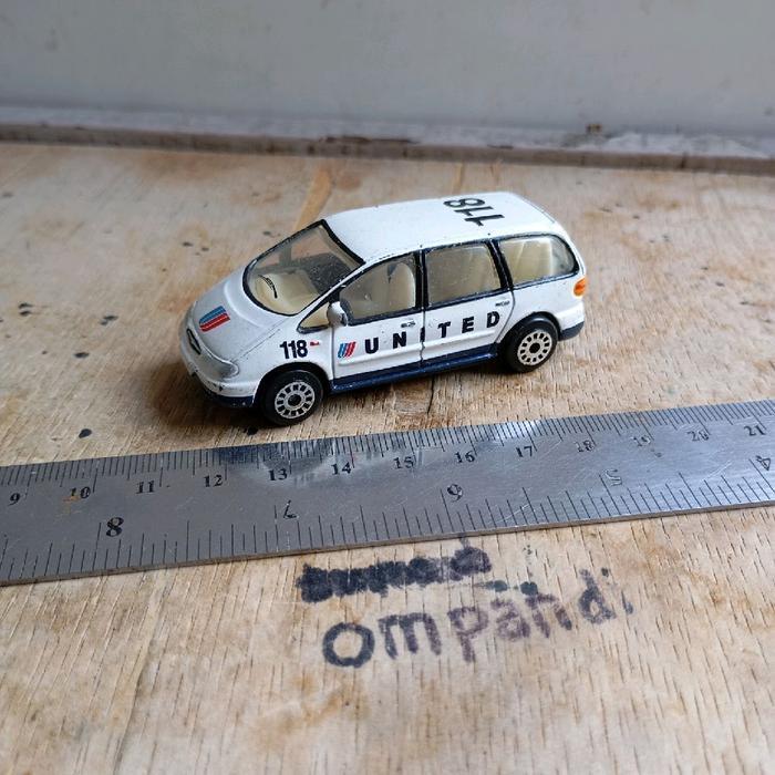 diecast realtoy mobil ford galaxy china Dcast