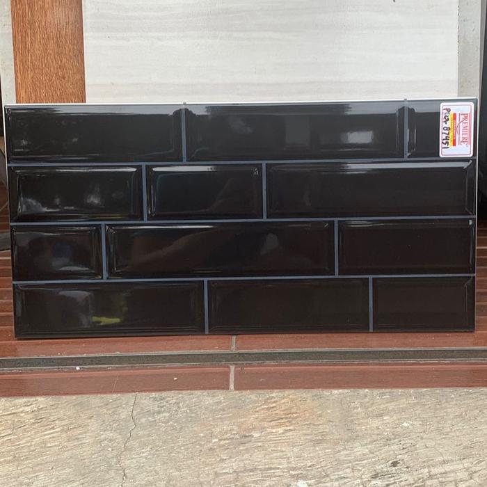 KERAMIK DINDING DAPUR KAMAR MANDI 25X50 SUBWAY BATA HITAM/PUTIH GLOSSY - Hitam