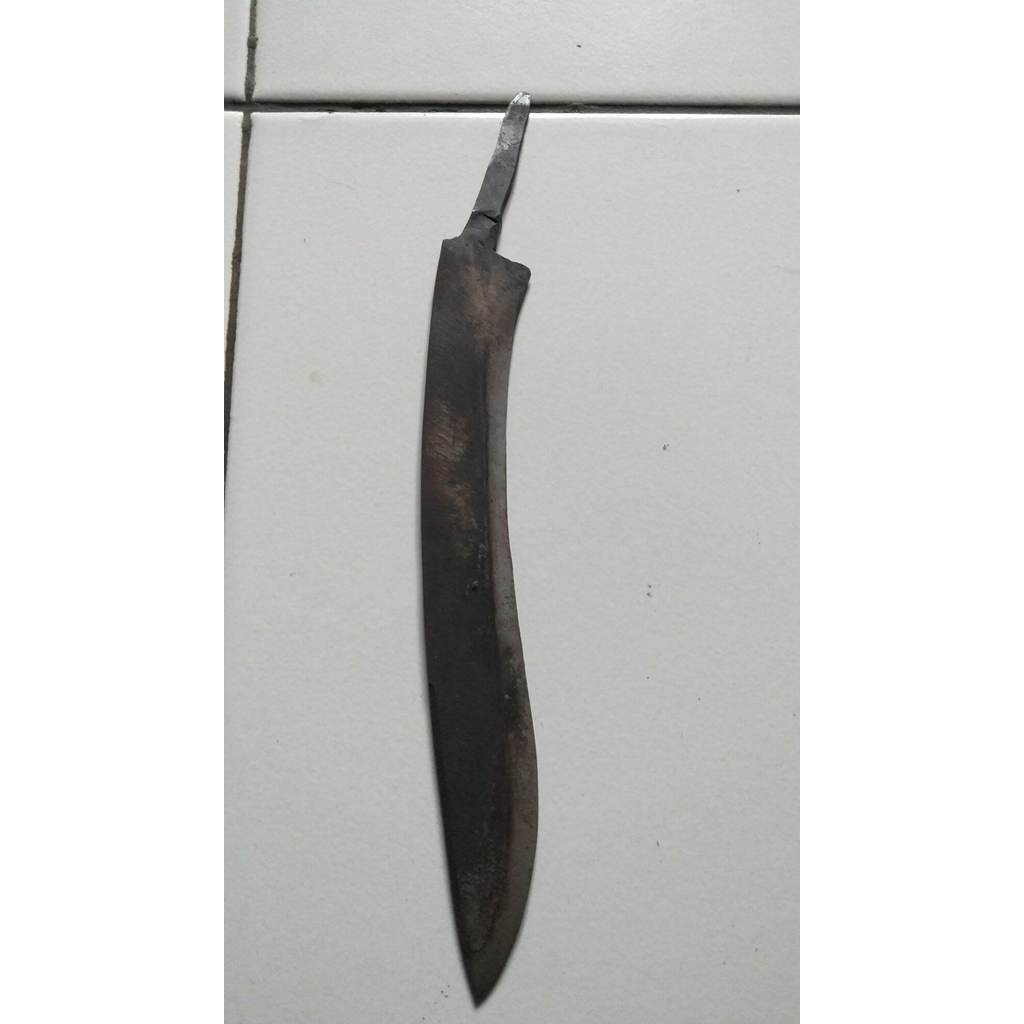 pisau dapur mentahan model badik panjng bilah 30 cm bilah baja per