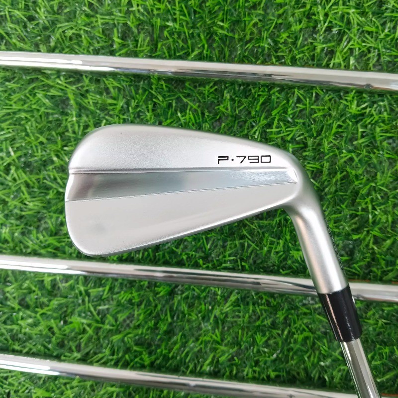 New P790 Golf Iron Set Fourth Generation Standard 456789P Black Silver Copper Set