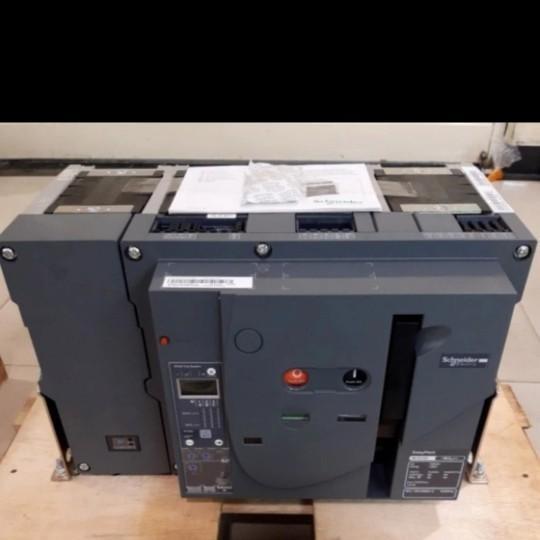 ACB MVS 1000A 4P KOMPLIT MOTORIZED UPT AUX ORIGINAL SCHNEIDER