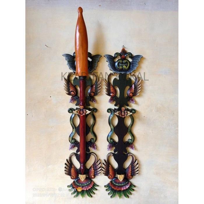 Jagrak blawong tempel keris isi 1