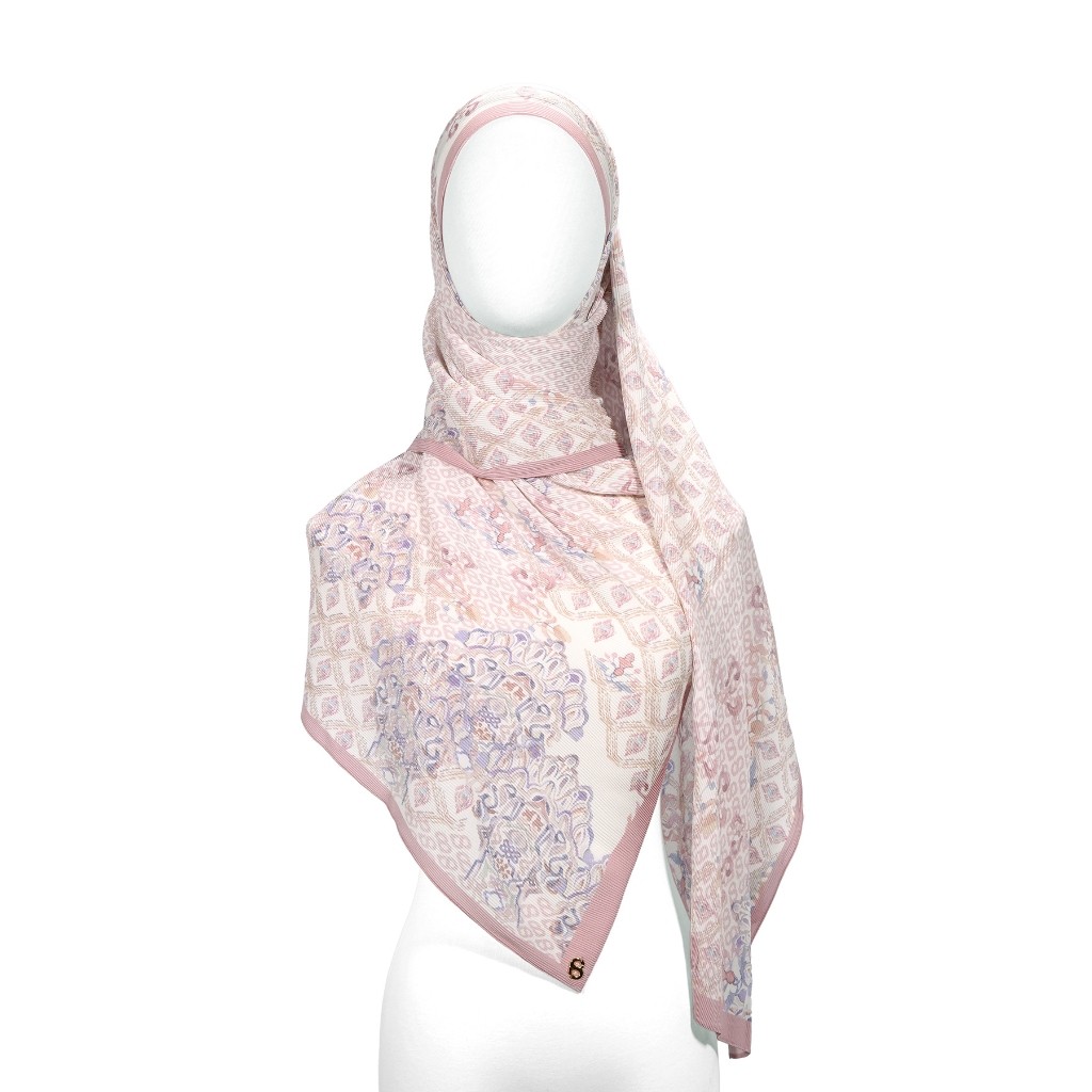 Buttonscarves The Granada Pleated Shawl - White Pink