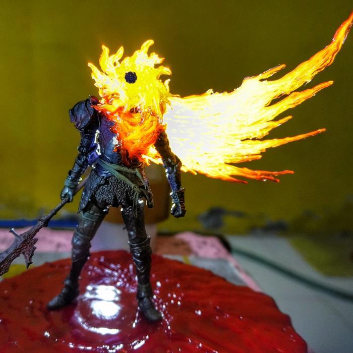 Diorama Figure Lord of Frenzied flame Aksesoris Efek