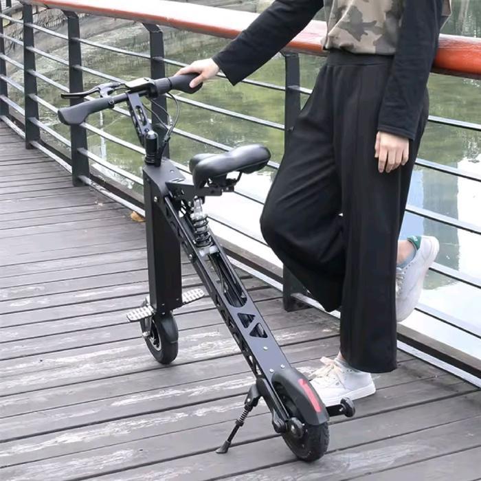 Millenium Skuter Type XRD2 Sepeda Listrik Lipat 3 Roda 25-30KM 3 Percepatan 3 Gigi 36V 7.5Ah Silver 