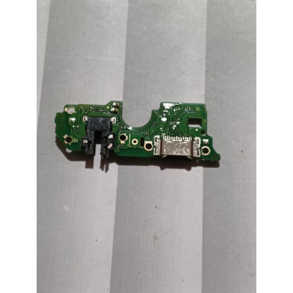 Papan Konektor Flexible cas Oppo A77S original sudah ada ic seperti bawaan hp