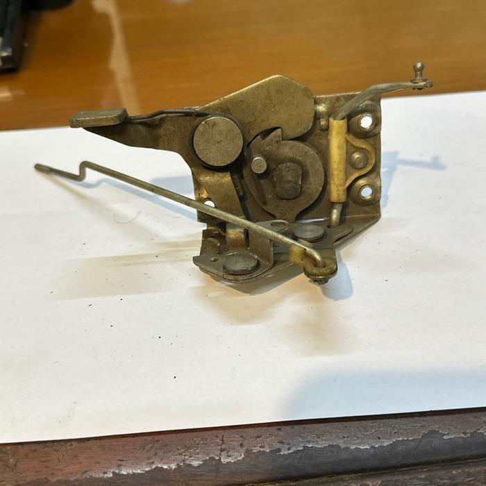 Front left door lock/door lock depan kiri Fiat 132 S GL GLS quality