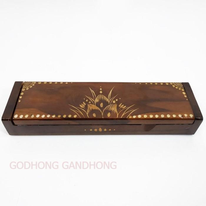 Kotak Wadah Penyimpanan Pipa Rokok dan Pusaka Kerajinan Kayu Jati LKM4