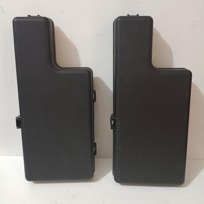 Tutup Box Sekring Fuse Box Innova Fortuner Hilux Tahun 2006-2015 Ori 1pcs Asli Kompatibel untuk Mobi