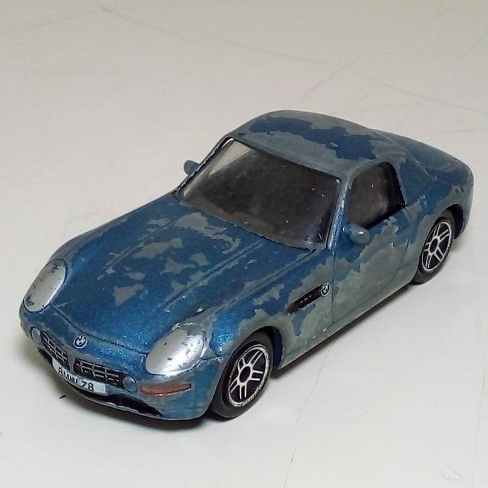 Diecast Realtoy BMW Z8 hardtop car Action City