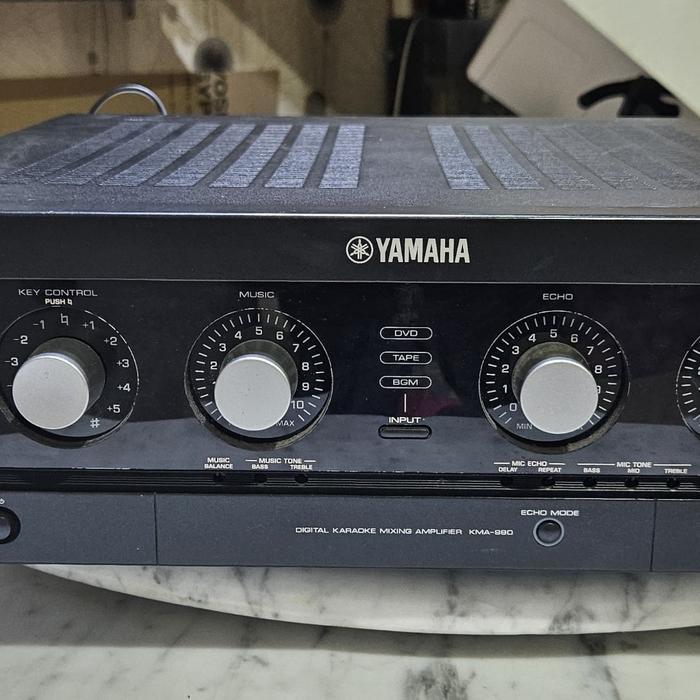 Yamaha Digital Karaoke Mixing Amplifier  KMA-980 Ori