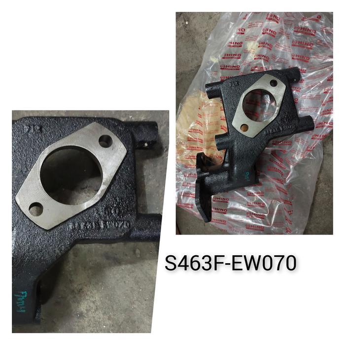 Bracket Chamber belakang kiri S463F-EW070 Original BERMUTU