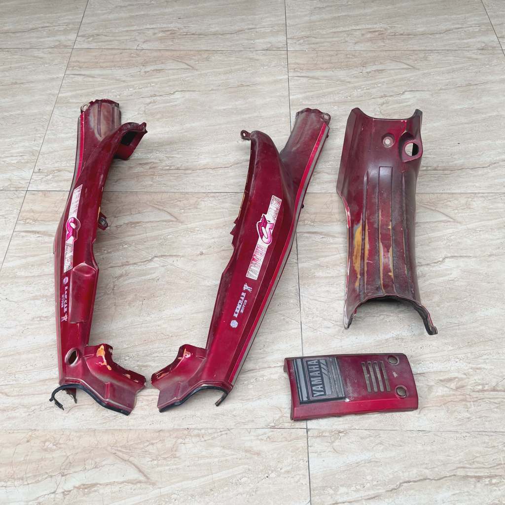 Body Alfa 1988 MERAH ENGKEL Cat Asli Bahan Gading YAMAHA BEKAS ORI COPOTAN