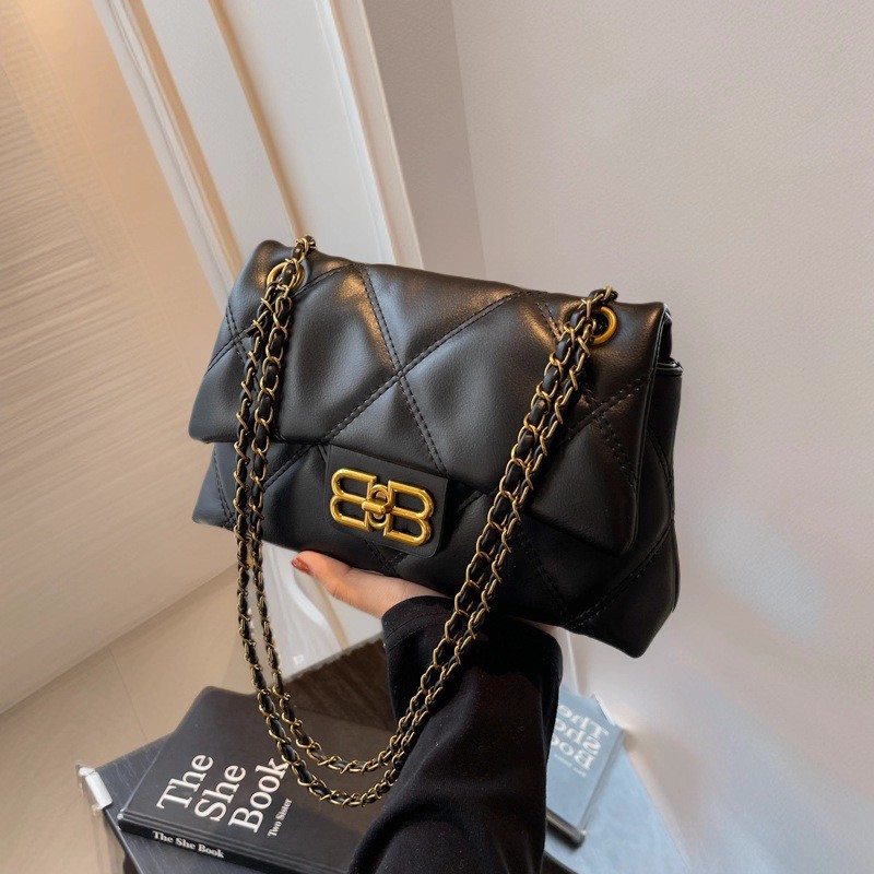 Tas Wanita Quilted Kecil Gaya Chanel Tas Rantai Baru Tas Selempang Bahu Tunggal Tas Persegi Kecil