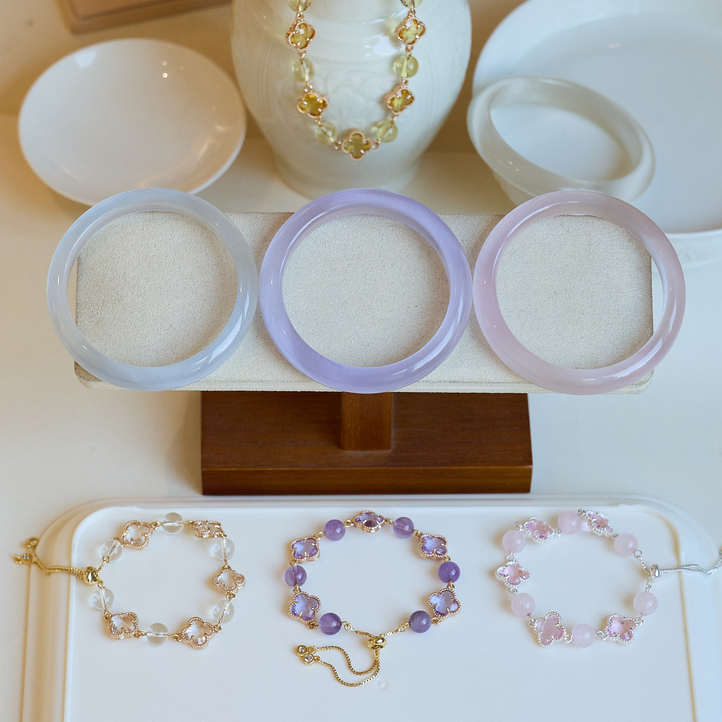 Gelang manik-manik kristal semanggi berdaun empat premium, gelang niche