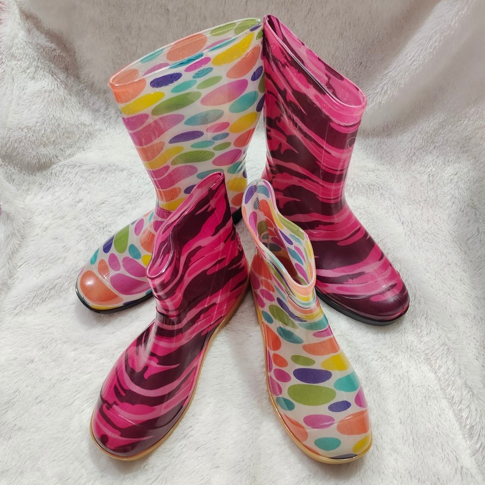 SANRIRINTOJAYASHOP Sepatu Boots merk HUNTER untuk Wanita bahan Karet Anti Air Anti Slip dan Ringan c