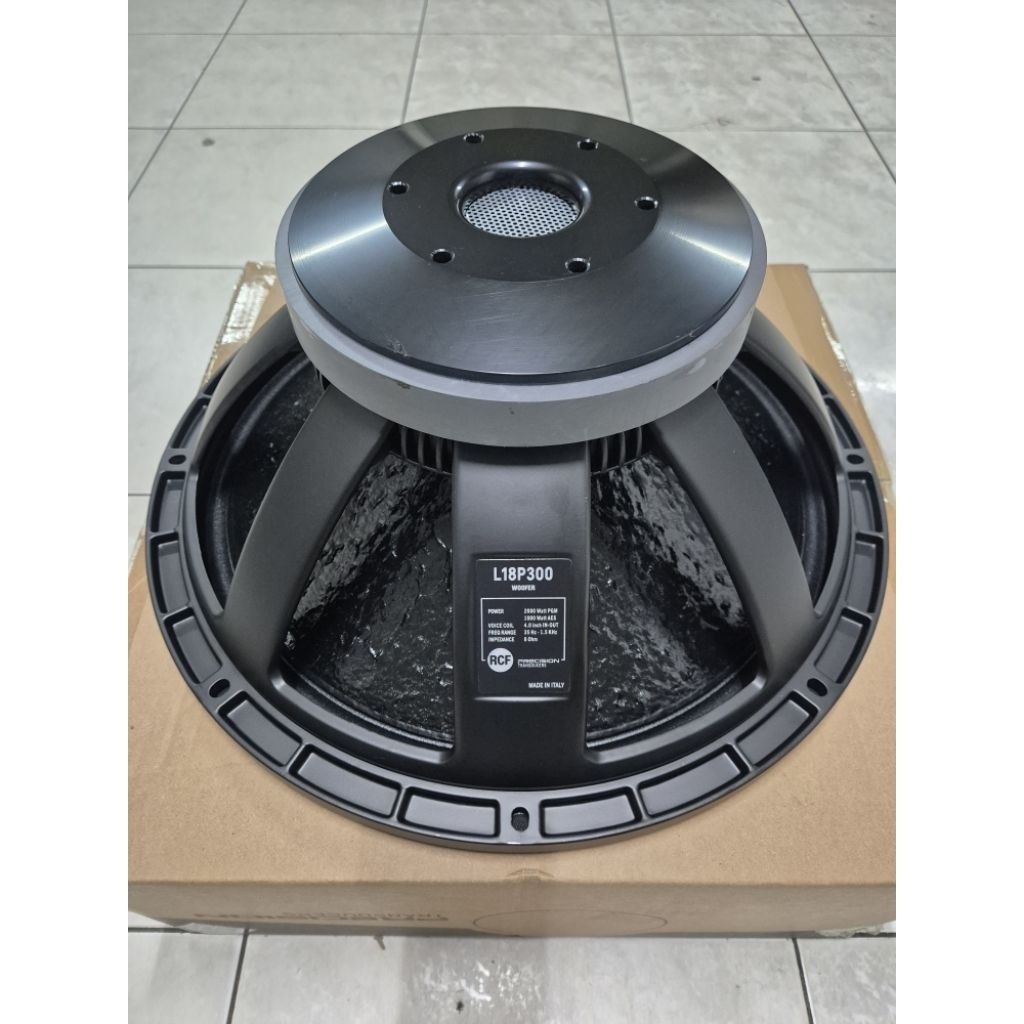 Komponen Speaker RCF LF18 p300 LF18p300 18 inch