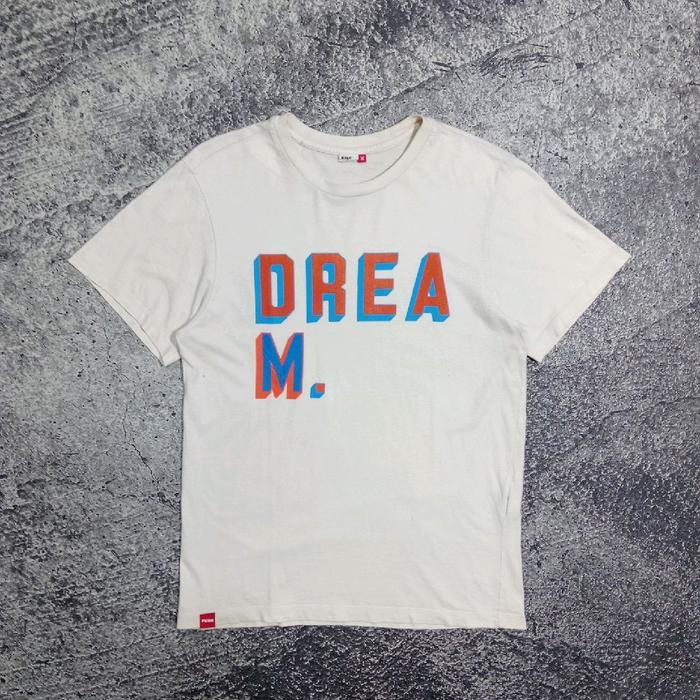 Kaos pria FUBU dream putih tulang murah size M