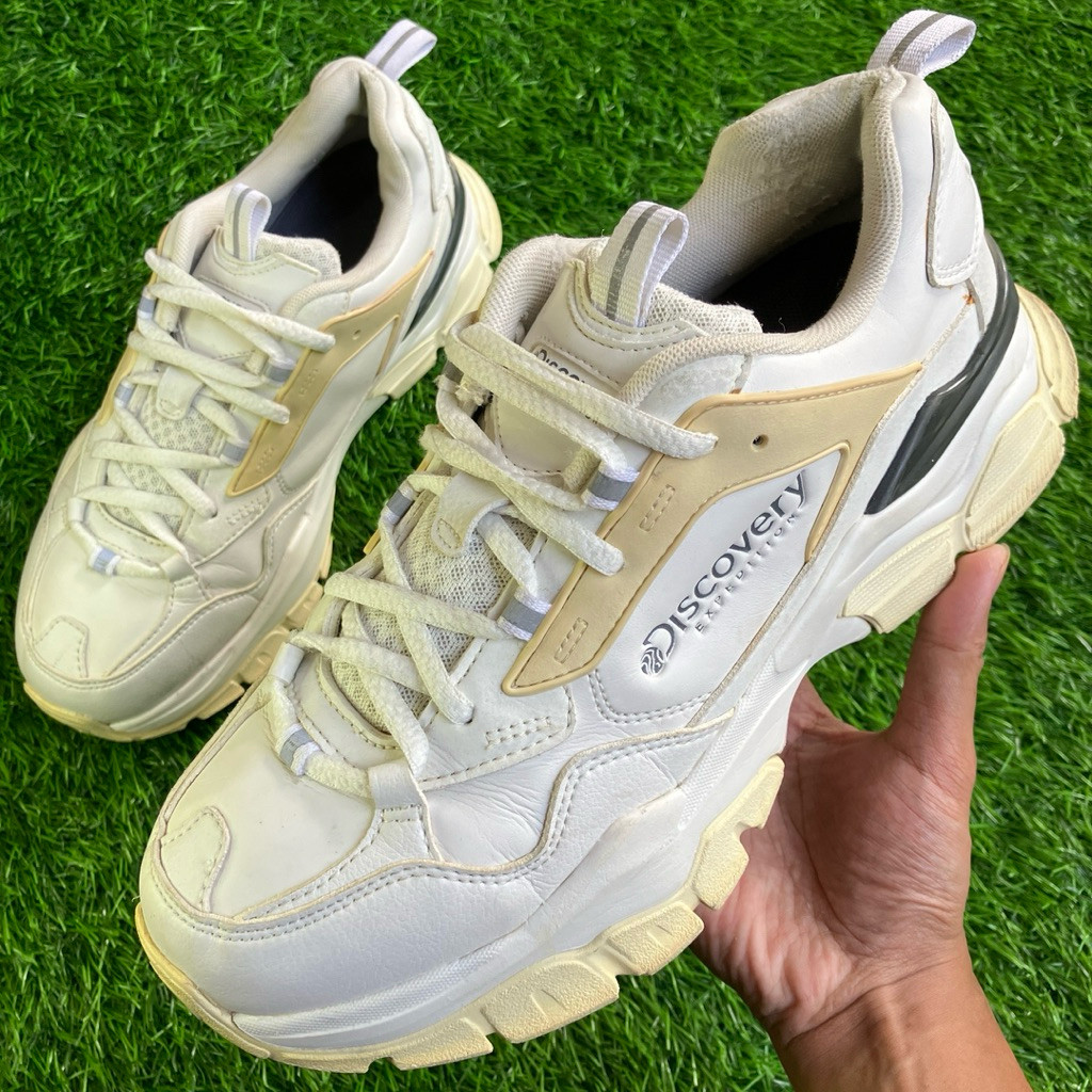 Discovery Expedition White Cream Samduk Sneakers shoes ukuran 43