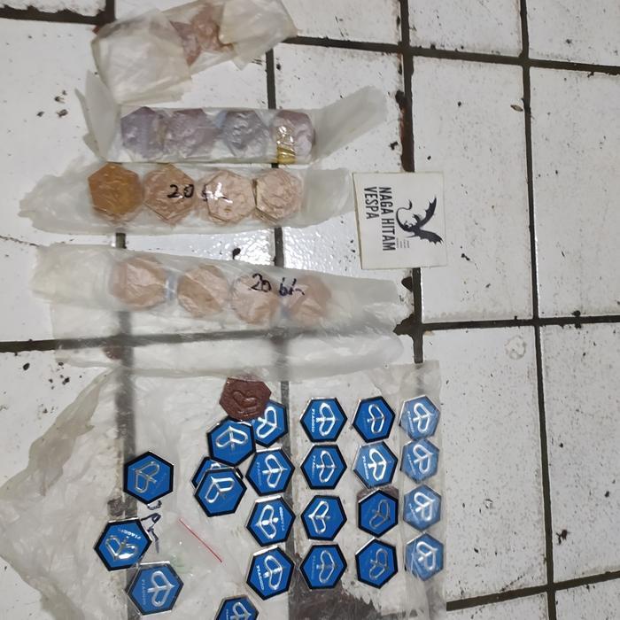 emblem hidung Vespa PX/PS series by piaggio italy ORI ASLI Nos