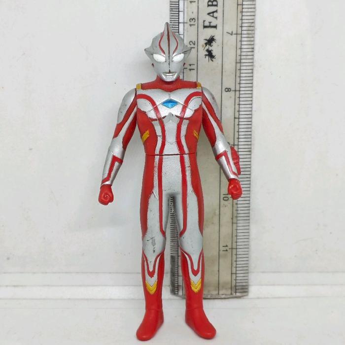 Action Figure Vinyl 5' UHS Ultraman Mebius Original Bandai 2ND