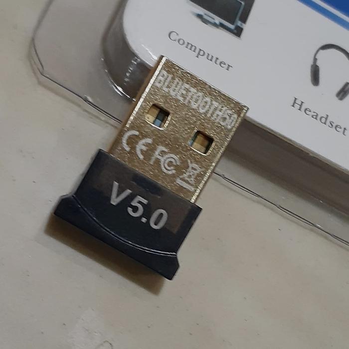 Usb Dongle Bluetooth v5.0 Komputer
