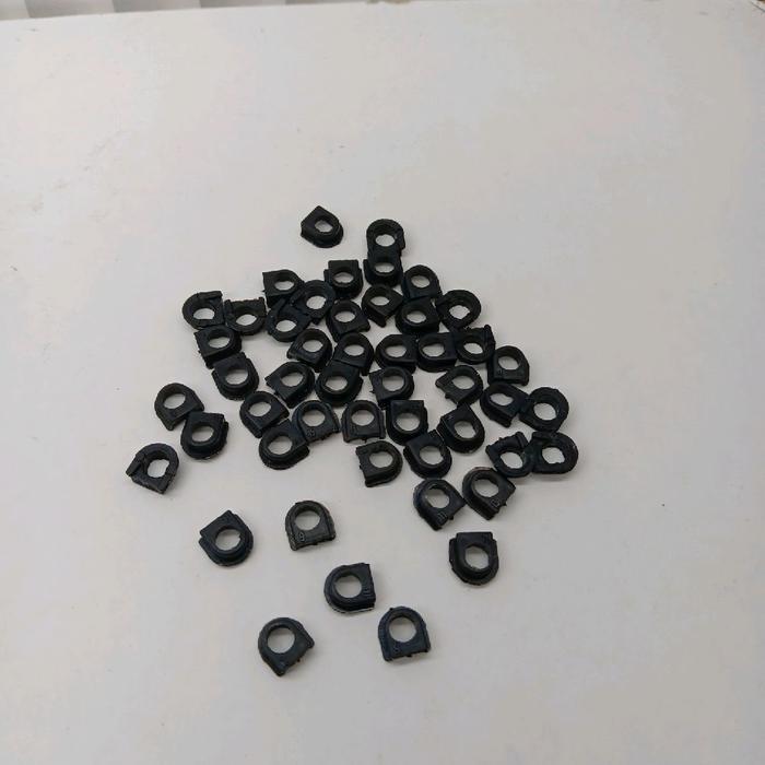 PASSkancing penahan kisi kisi ac mobil stoper kisi kisi ac mobil setelan ac mobil universal - hitam,