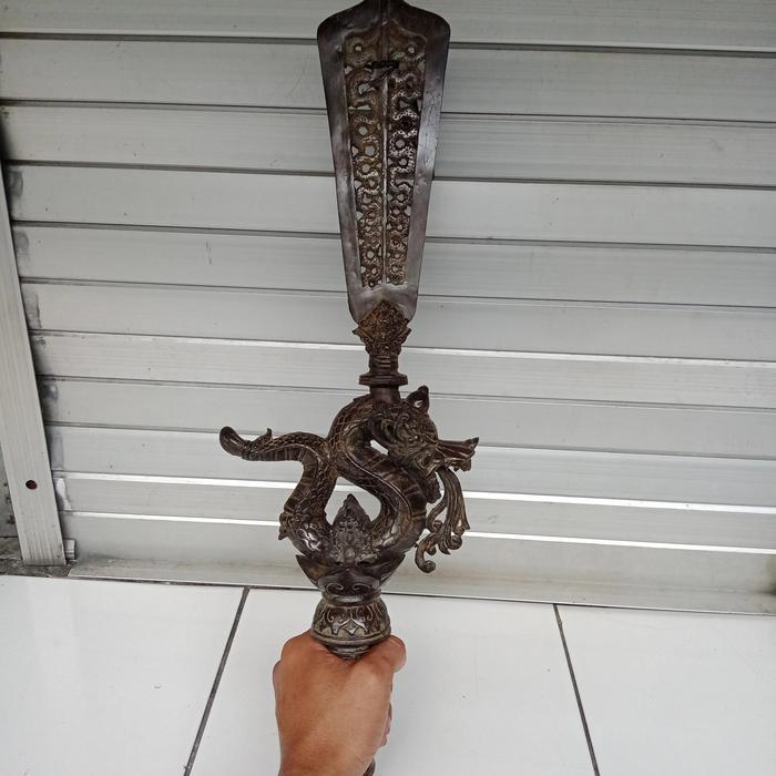 Pusaka Pataka Majapahit Sang Hiyang Naga Amawabumi Hitam Antik Langka