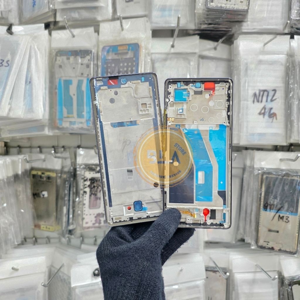 FRAME LCD / TULANG TENGAH BEZEL Tulang Lcd TECNO SPARK 20 PRO PLUS / KJ7