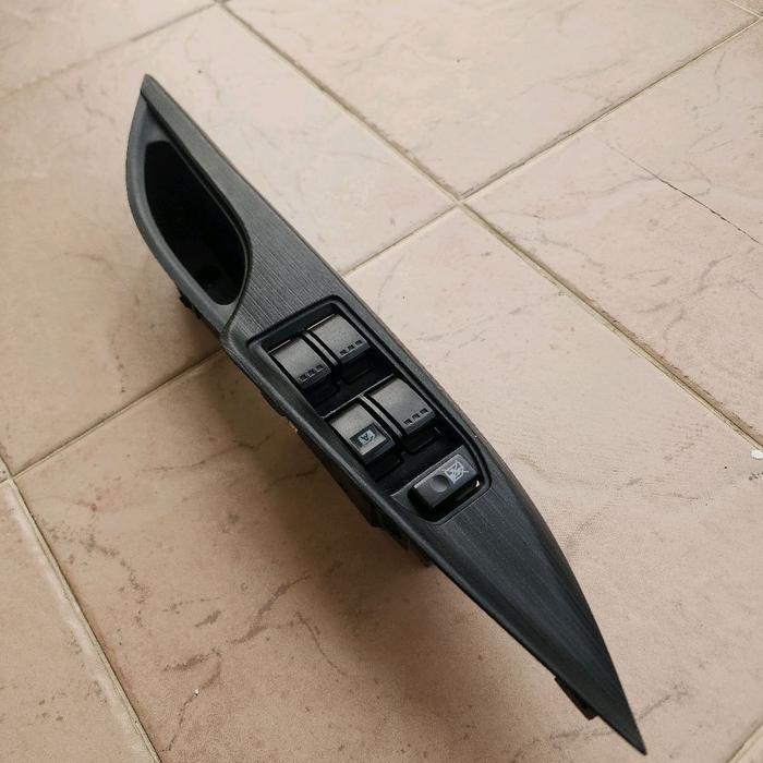 84820-BZ060 Panel amrest saklar switch power window Avanza veloz ORIGINAL TERLARIS