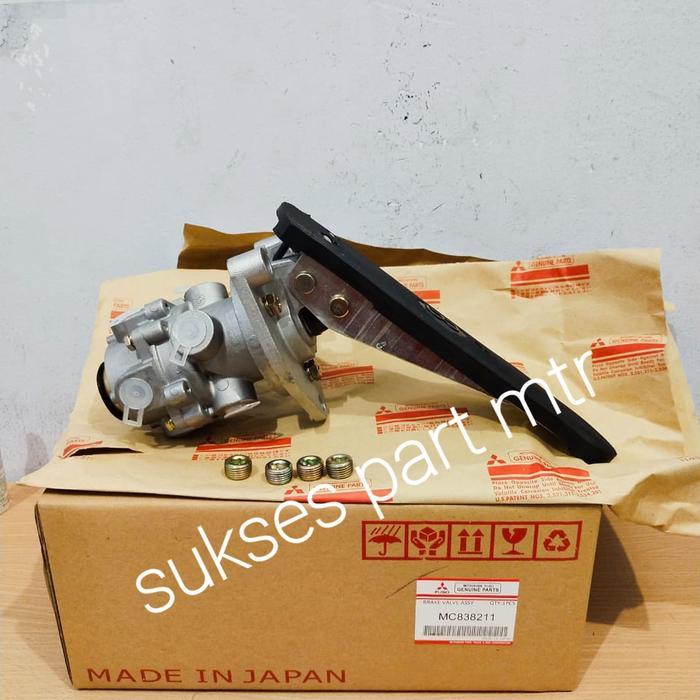 brake valve fuso 6d16-pedal rem fuso 6d16 mc838211