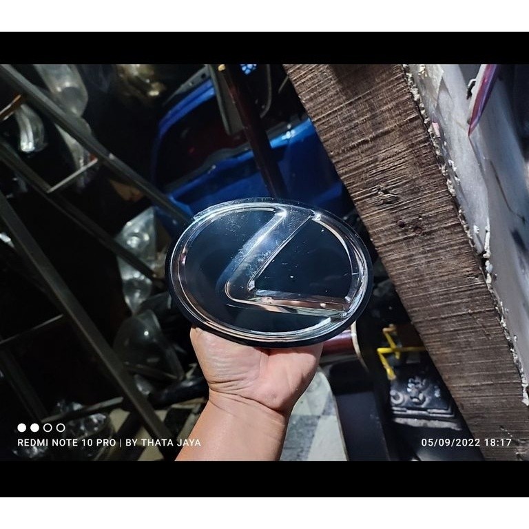 Logo embos emblem lexus lx 570 9097502133121
