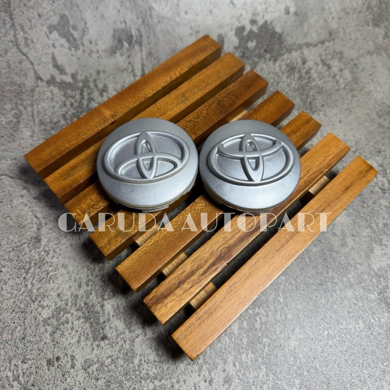 Dop velg roda Toyota Avanza Rush Veloz silver Original