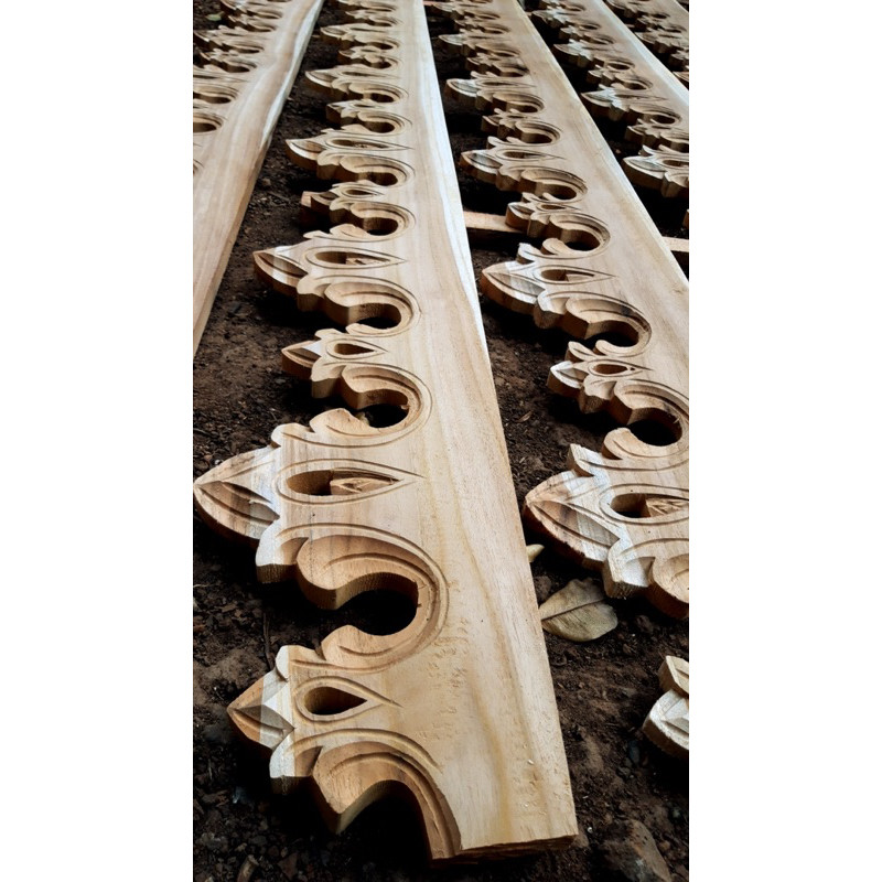 Lisplang ukir kayu jati