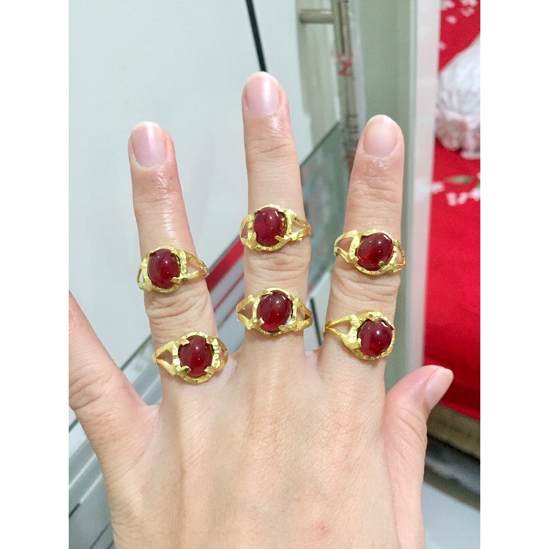 CINCIN KOIN MATA MERAH