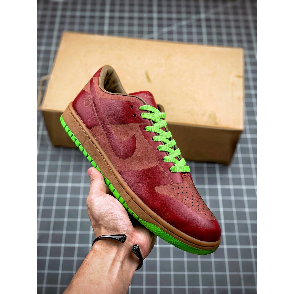 Nike Dunk SB Low Coklat Merah Hijau Sepatu Sneakers