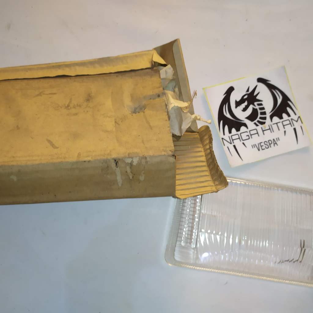 kaca Lampu Depan Honda C700 Nos