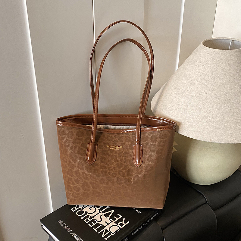 Tas komuter baru, tas jinjing komuter berkapasitas besar, tas selempang untuk bepergian.