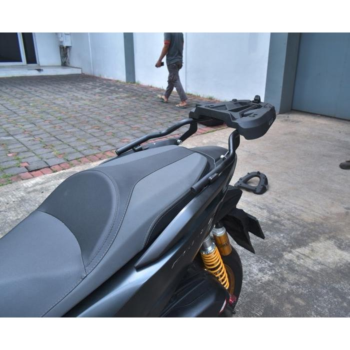 Bracket Box Special Advance SRV FORZA 250  GIVI