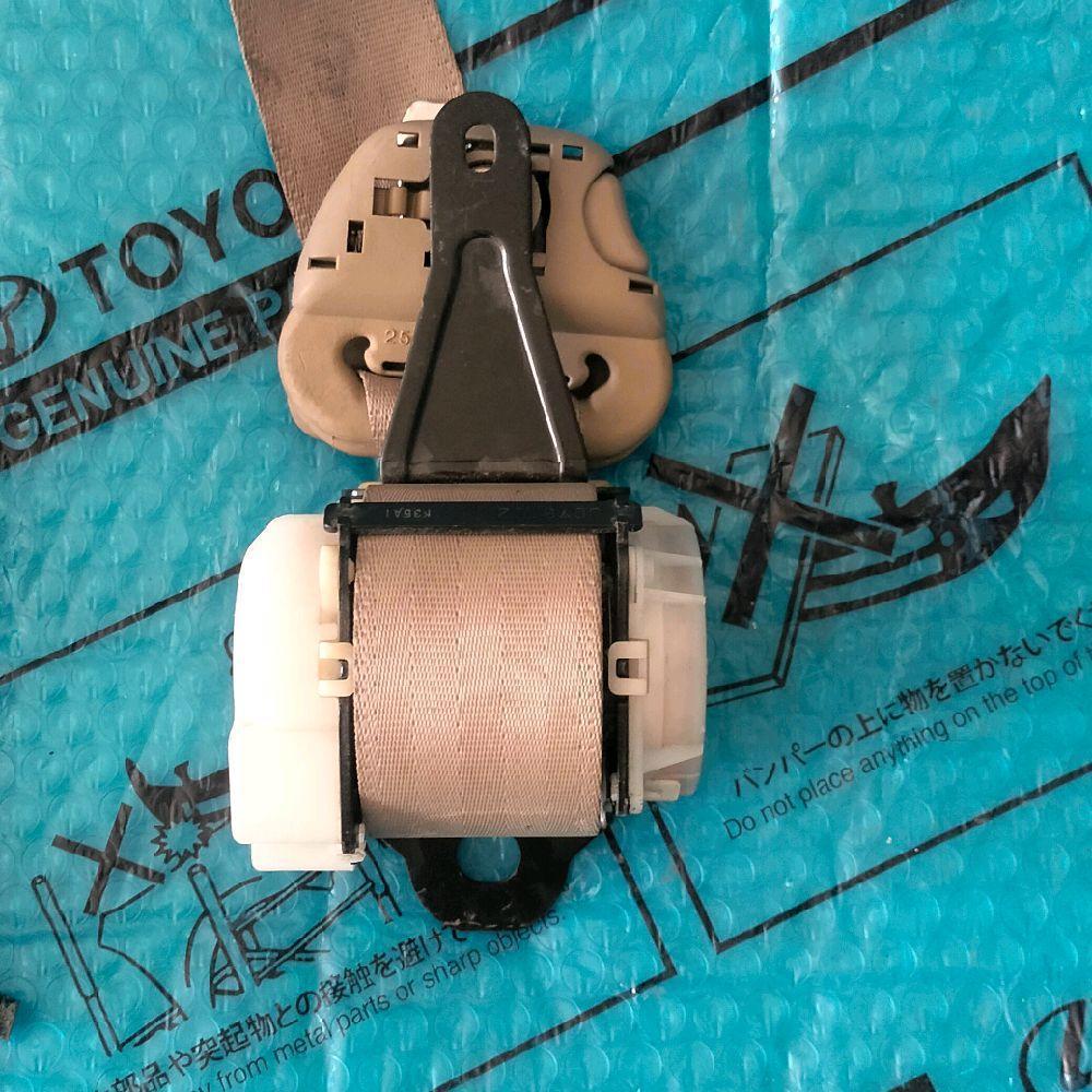 safety belt Innova lama warna hitam dan cream