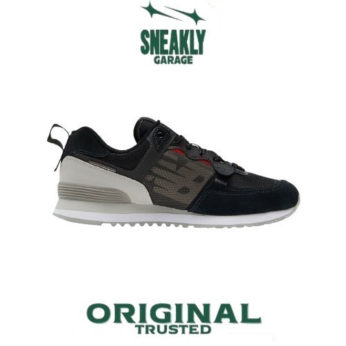 Sepatu New Balance ML574ISE Black/Team Red    Sneakers Unisex