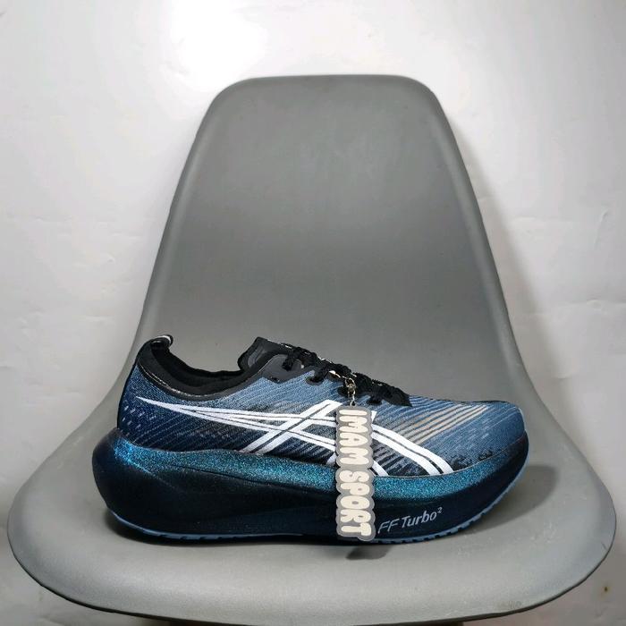 Sepatu Lari Megablast Black Blue White