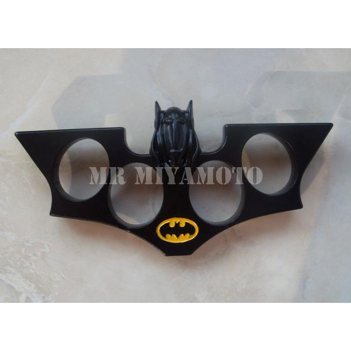 Perkakas Multifungsi Knuckle Tinju Besi BATMAN Tebal, Full Solid Metal, Import