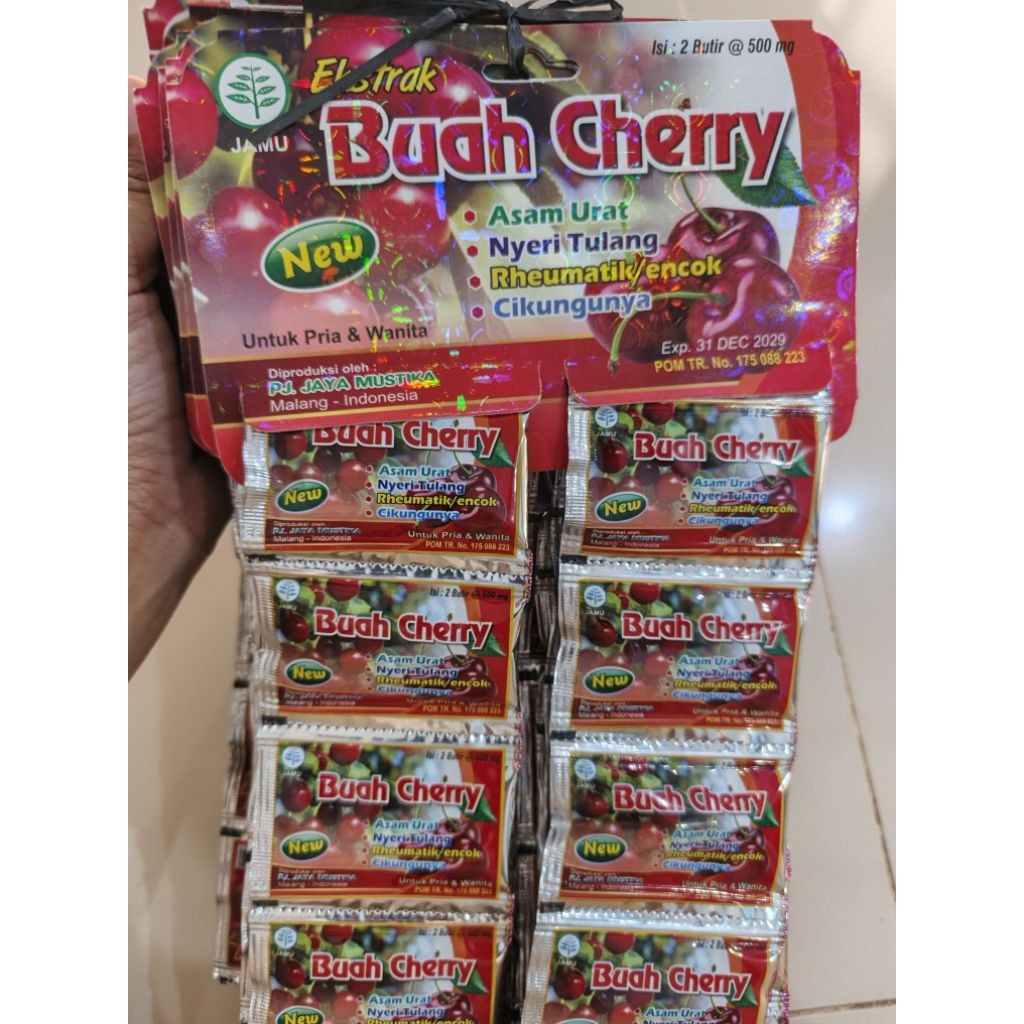 buah cherry buah ceri