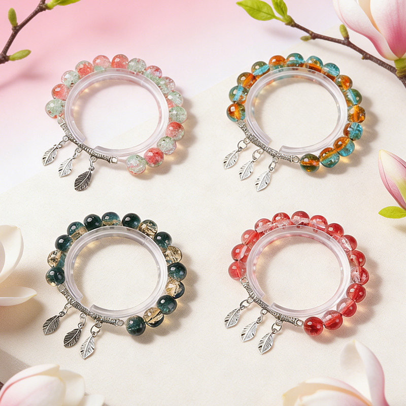 Gelang Manik Kaca Dengan Liontin Bulu & Tabung Lentur - Unik Dan Artistik