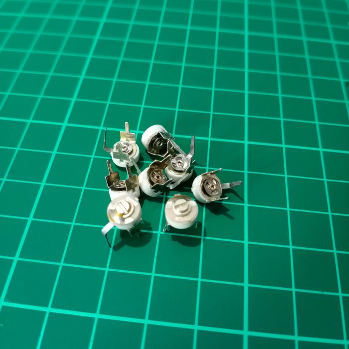 trimer 70pf trimmer kapasitor capacitor varco keramik ceramic batu SCelectro